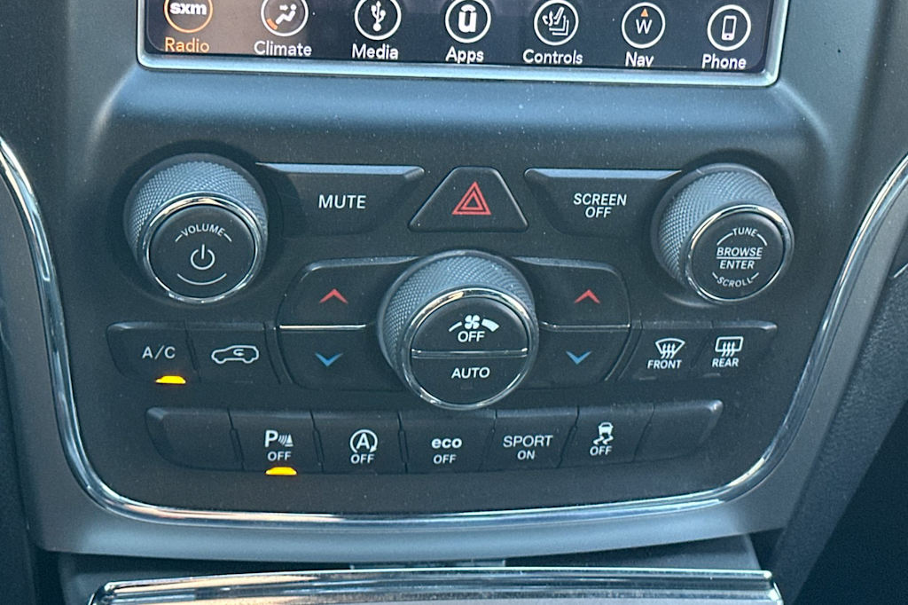 Thumbnail: 2018 Jeep Grand Cherokee - 24