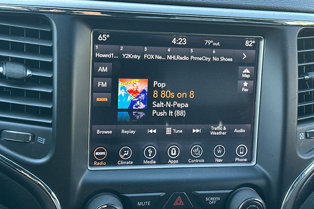 Thumbnail: 2018 Jeep Grand Cherokee - 14