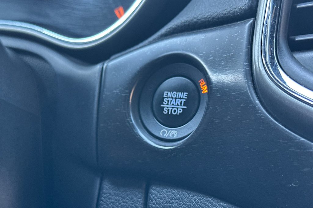 Thumbnail: 2018 Jeep Grand Cherokee - 25