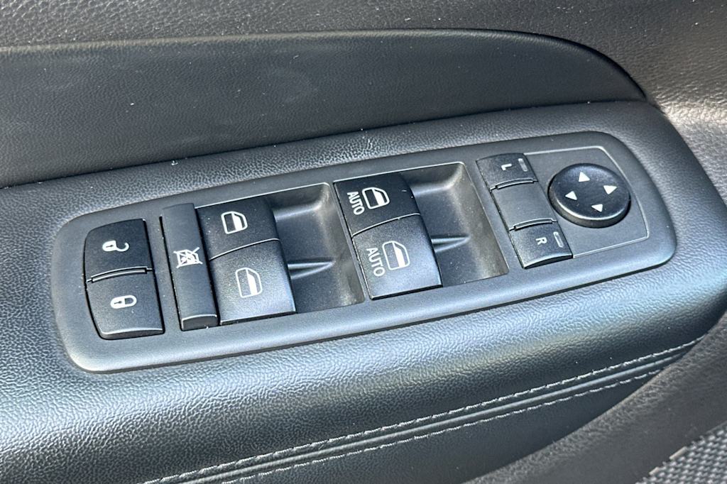 Thumbnail: 2019 Jeep Grand Cherokee - 22