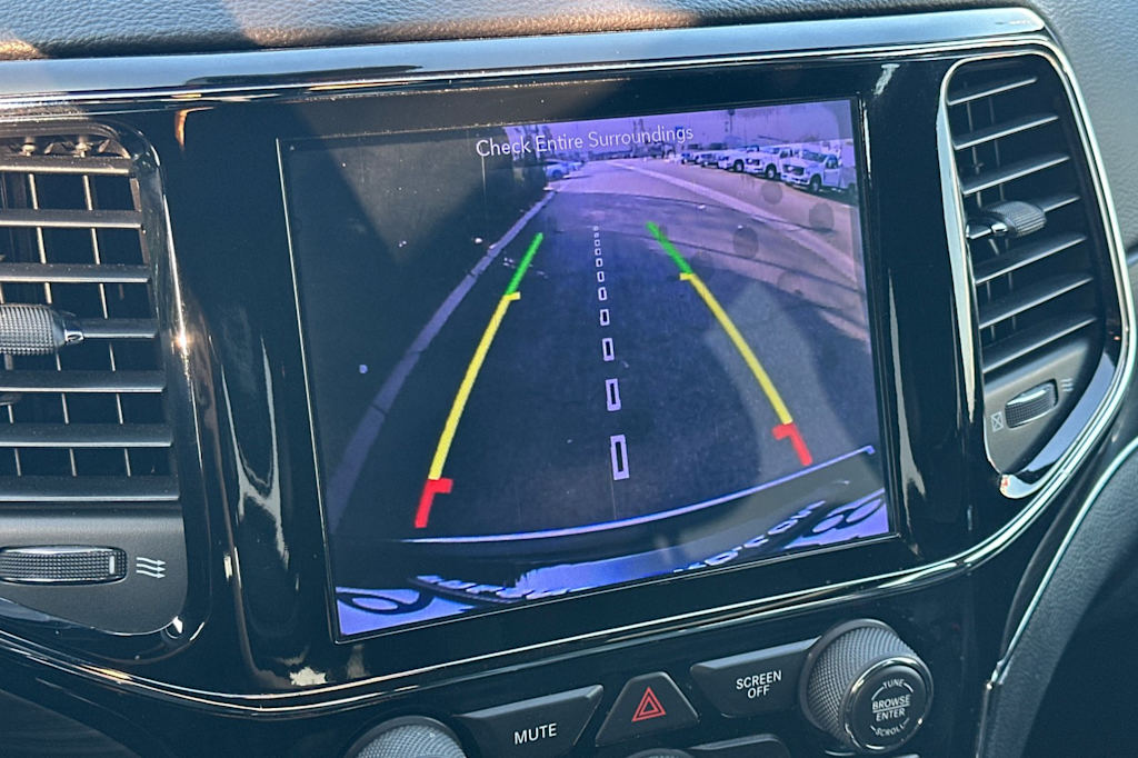 Thumbnail: 2019 Jeep Grand Cherokee - 24