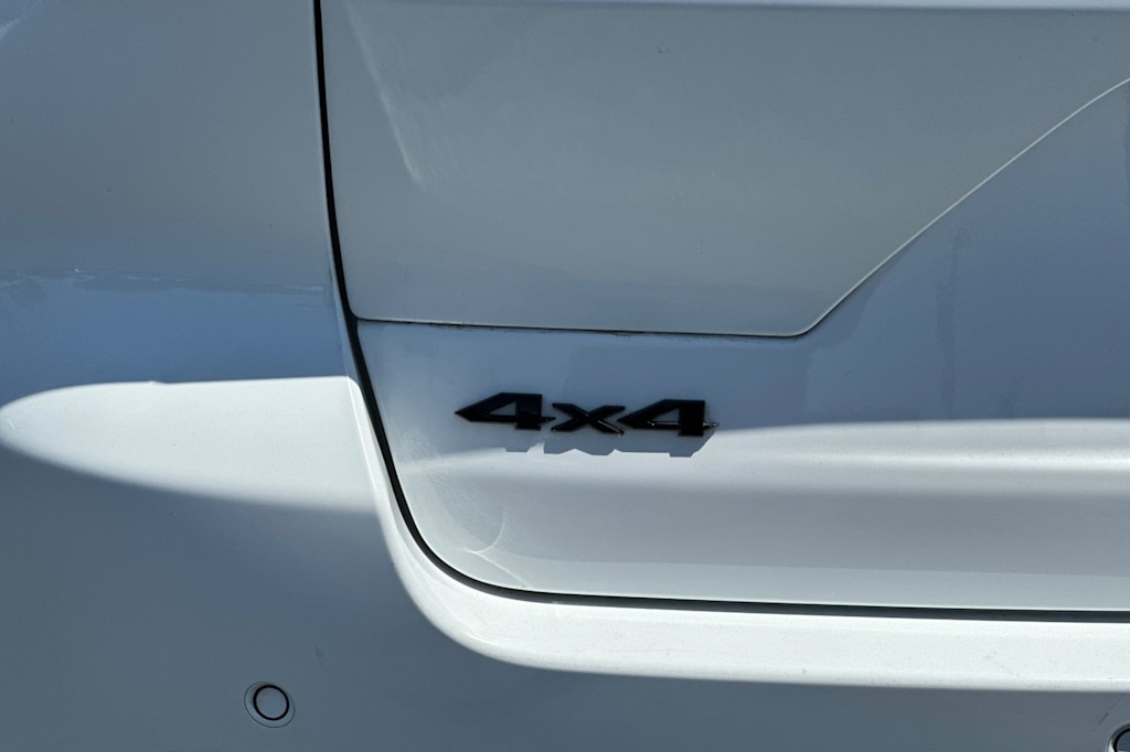 Thumbnail: 2023 Jeep Grand Cherokee - 7