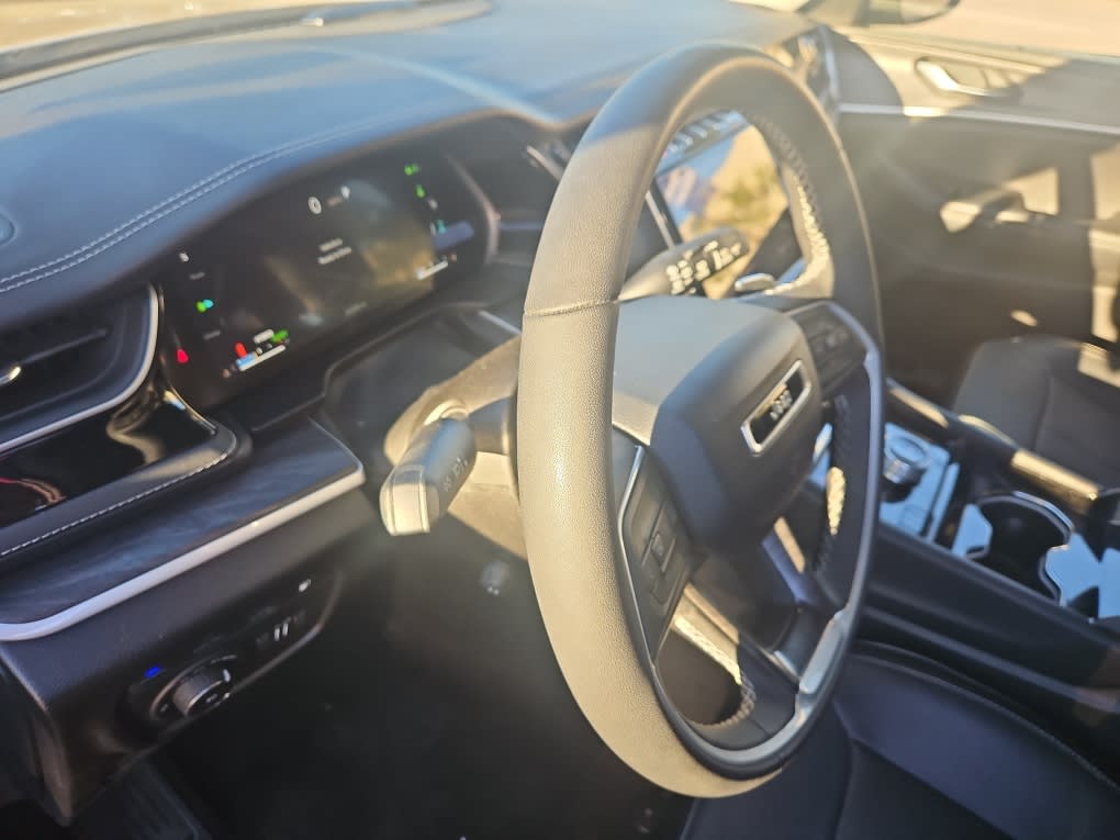 Thumbnail: 2023 Jeep Grand Cherokee - 2