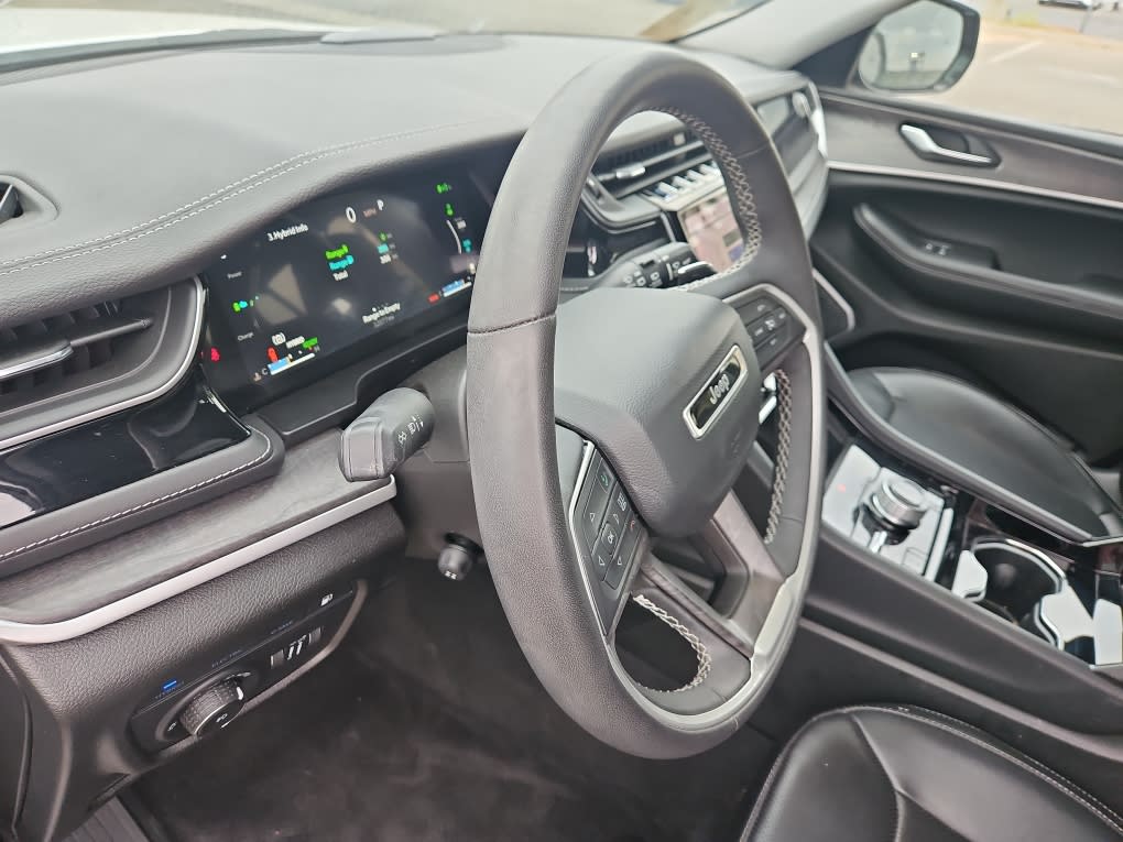 Thumbnail: 2023 Jeep Grand Cherokee - 2