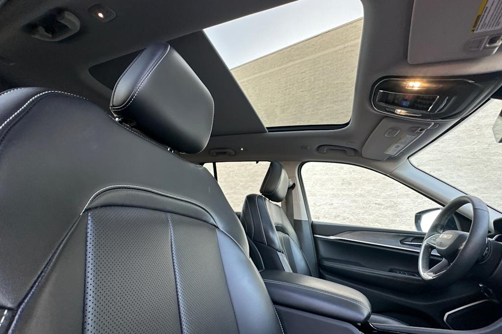 Thumbnail: 2023 Jeep Grand Cherokee - 22