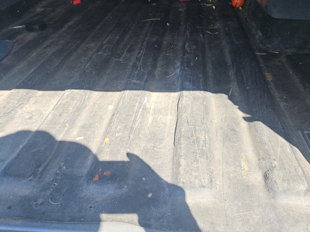 Thumbnail: 2021 Jeep Gladiator - 17