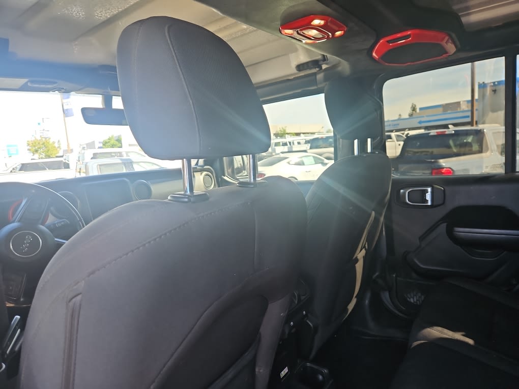 Thumbnail: 2021 Jeep Gladiator - 18