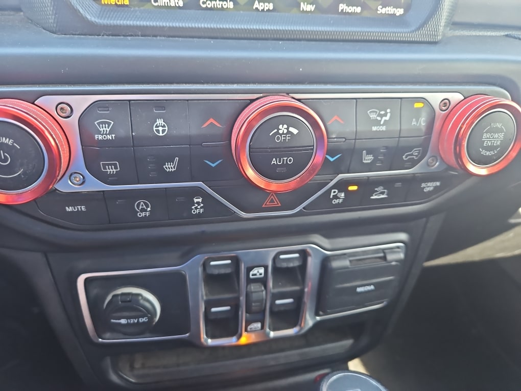 Thumbnail: 2021 Jeep Gladiator - 19