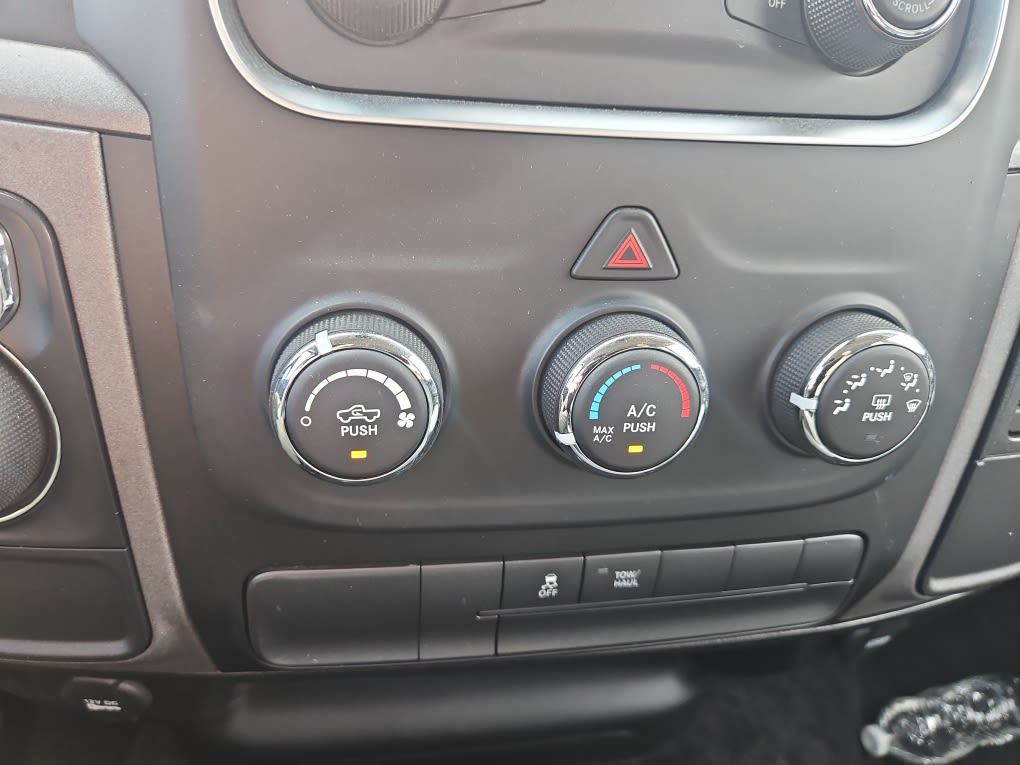 Thumbnail: 2021 RAM 1500 - 21
