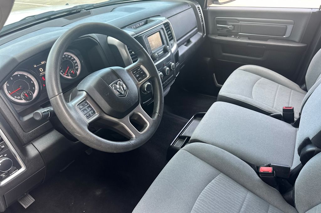 2022 RAM 1500 SLT 9