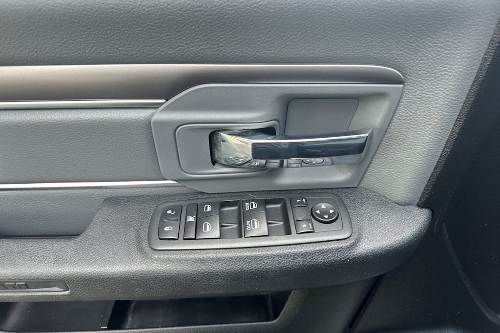 2022 RAM 1500 SLT 21