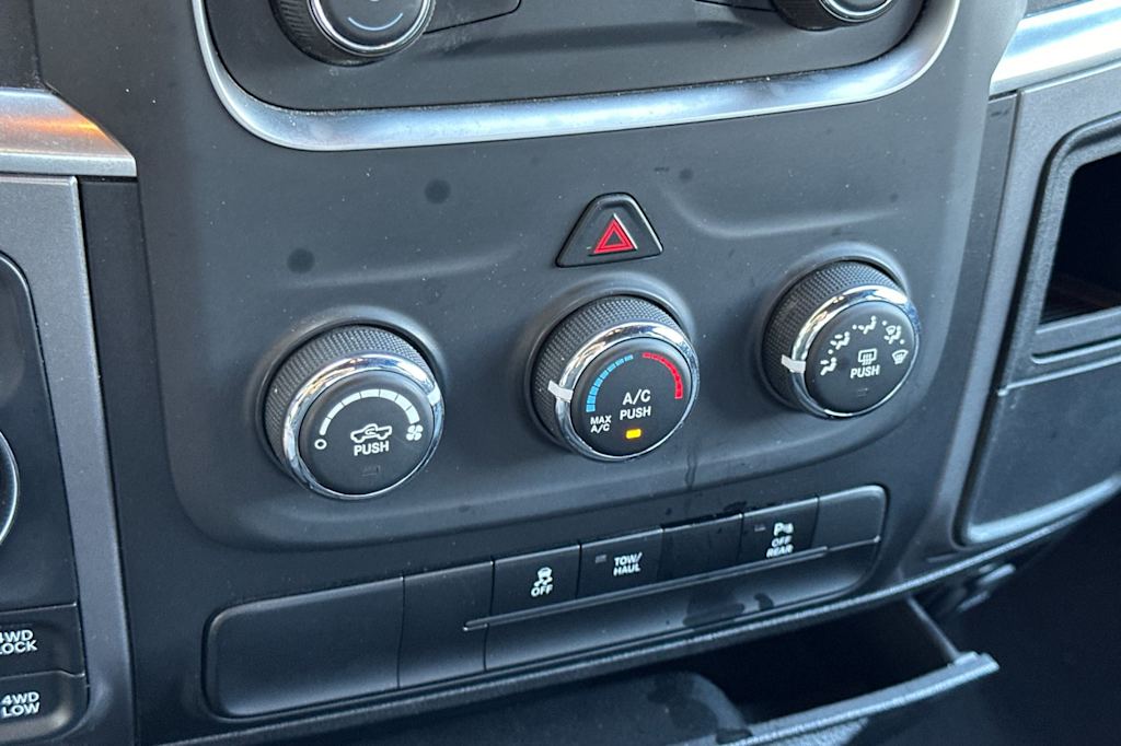 Thumbnail: 2024 RAM 1500 - 24