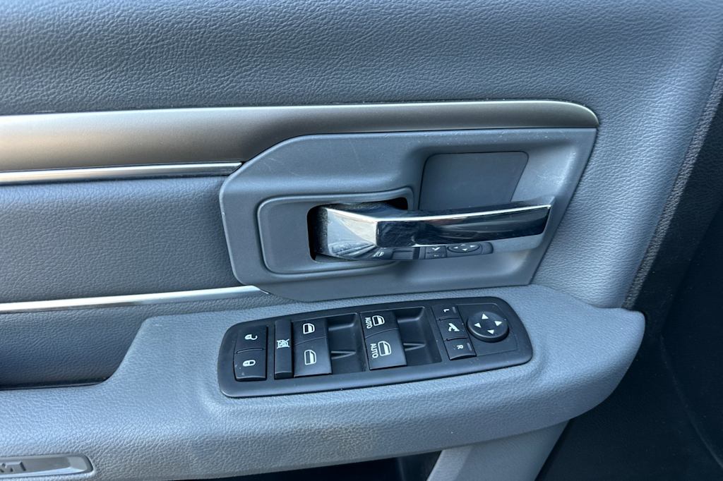 Thumbnail: 2017 RAM 1500 - 21