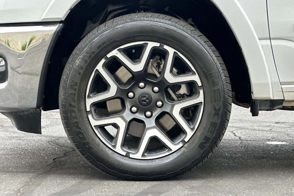 Thumbnail: 2025 RAM 1500 - 8