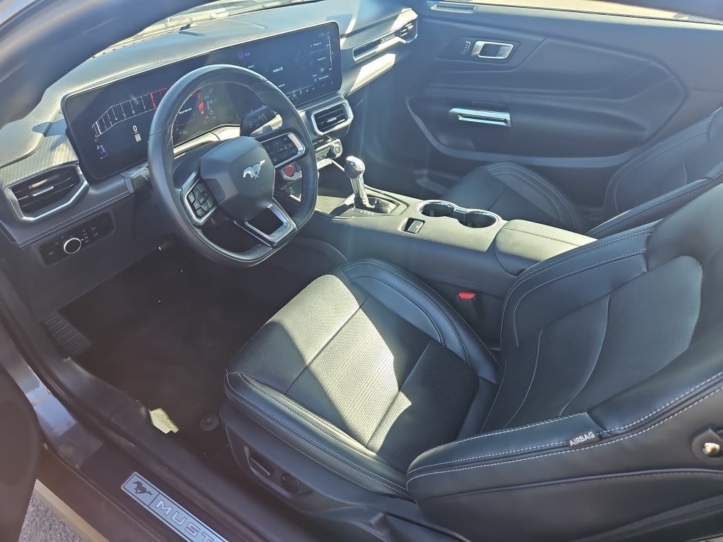 Thumbnail: 2025 Ford Mustang - 8