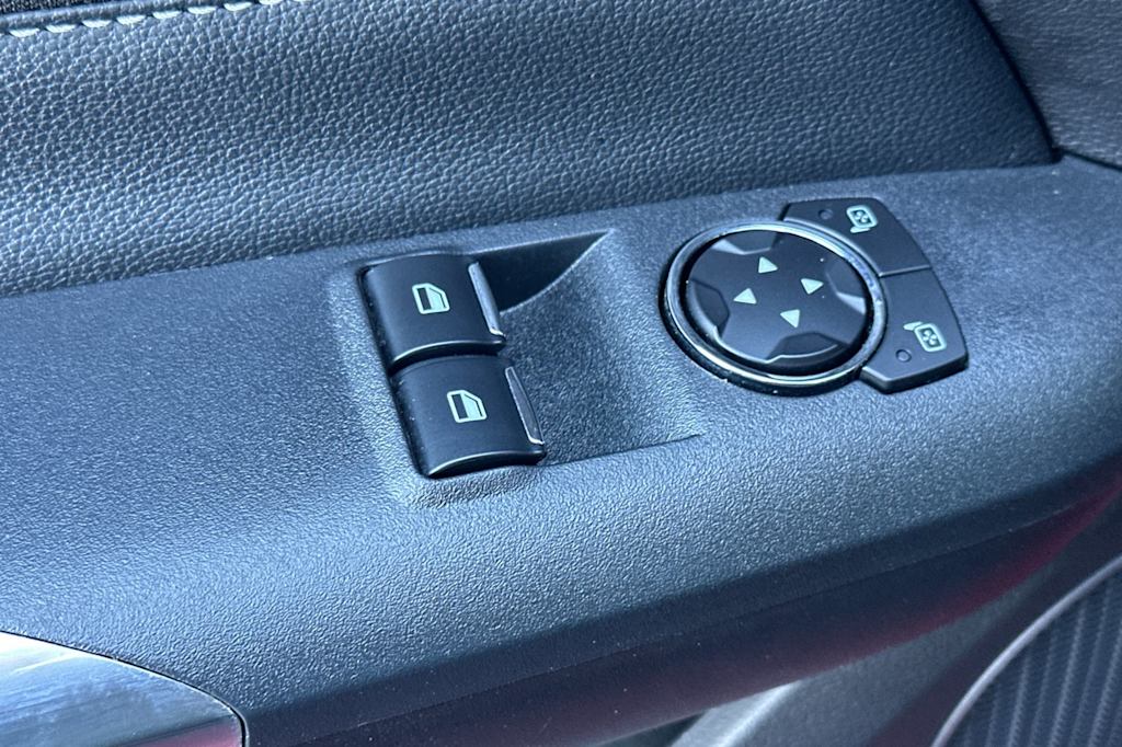 Thumbnail: 2022 Ford Mustang - 22