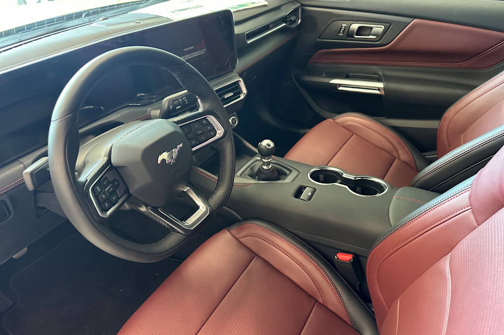 Thumbnail: 2025 Ford Mustang - 9