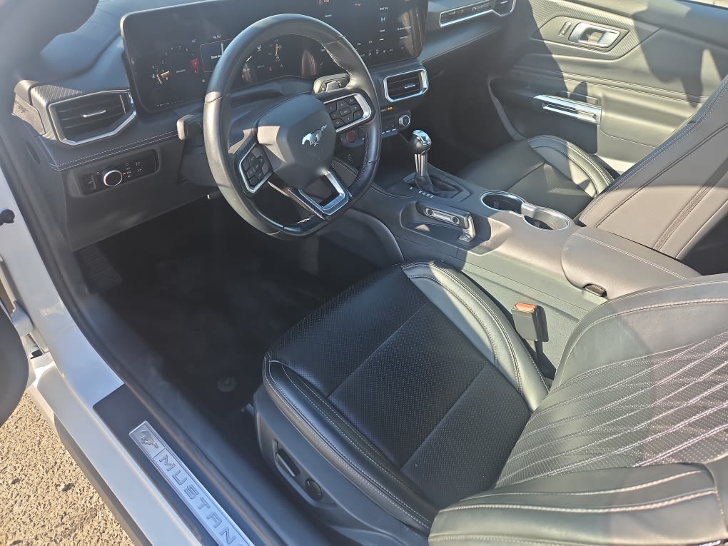 Thumbnail: 2025 Ford Mustang - 8