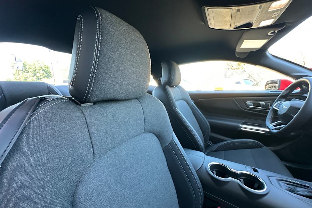 Thumbnail: 2025 Ford Mustang - 9