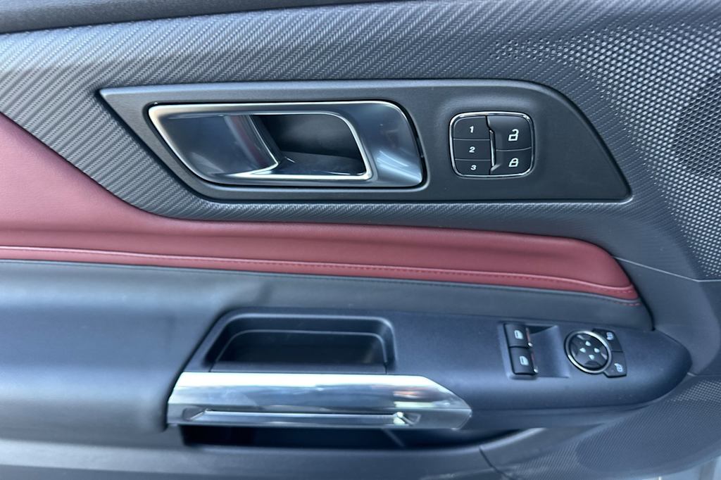 Thumbnail: 2025 Ford Mustang - 21