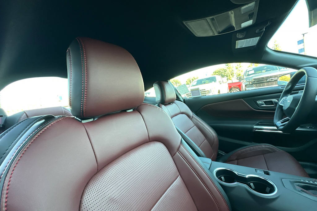 Thumbnail: 2025 Ford Mustang - 10