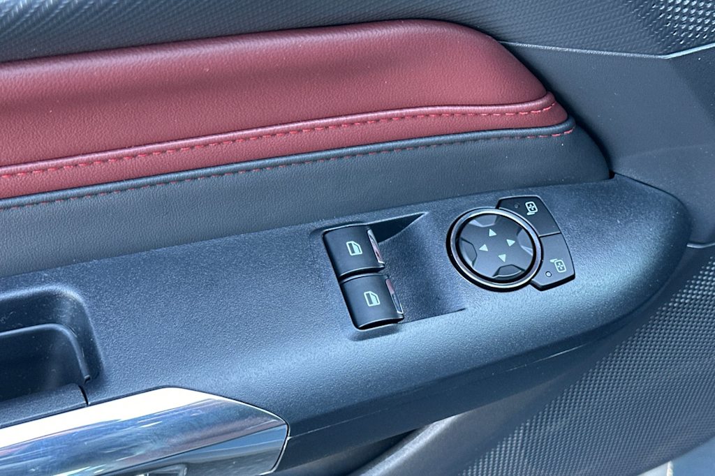 Thumbnail: 2025 Ford Mustang - 22