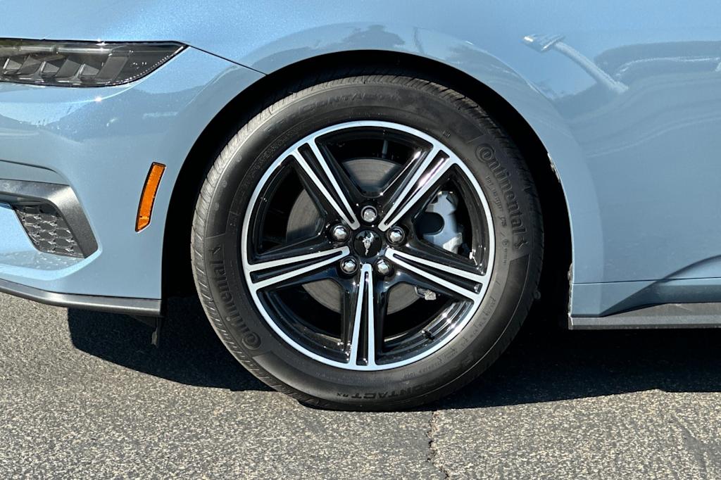 Thumbnail: 2025 Ford Mustang - 8