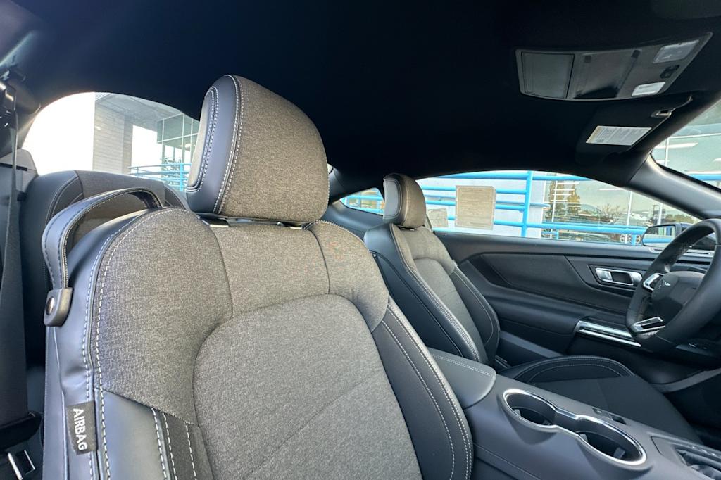 Thumbnail: 2026 Ford Mustang - 10