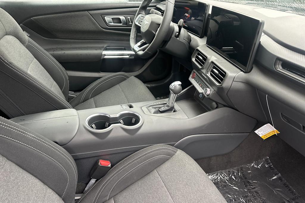 Thumbnail: 2025 Ford Mustang - 13