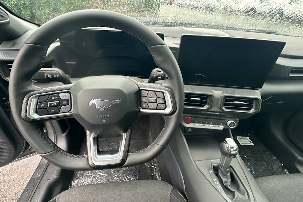 Thumbnail: 2025 Ford Mustang - 12