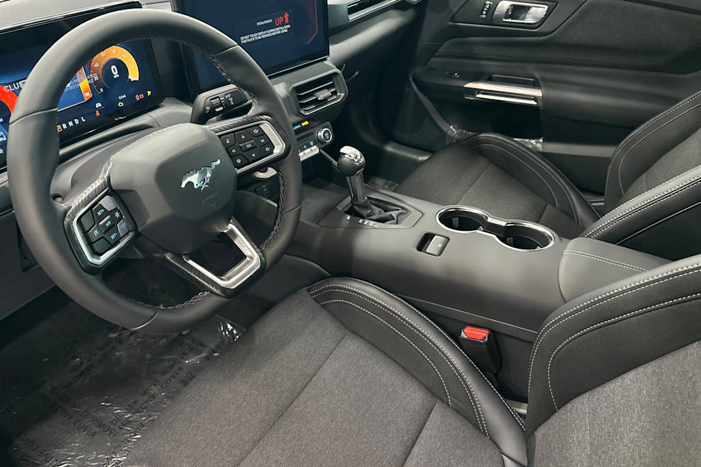 Thumbnail: 2025 Ford Mustang - 9