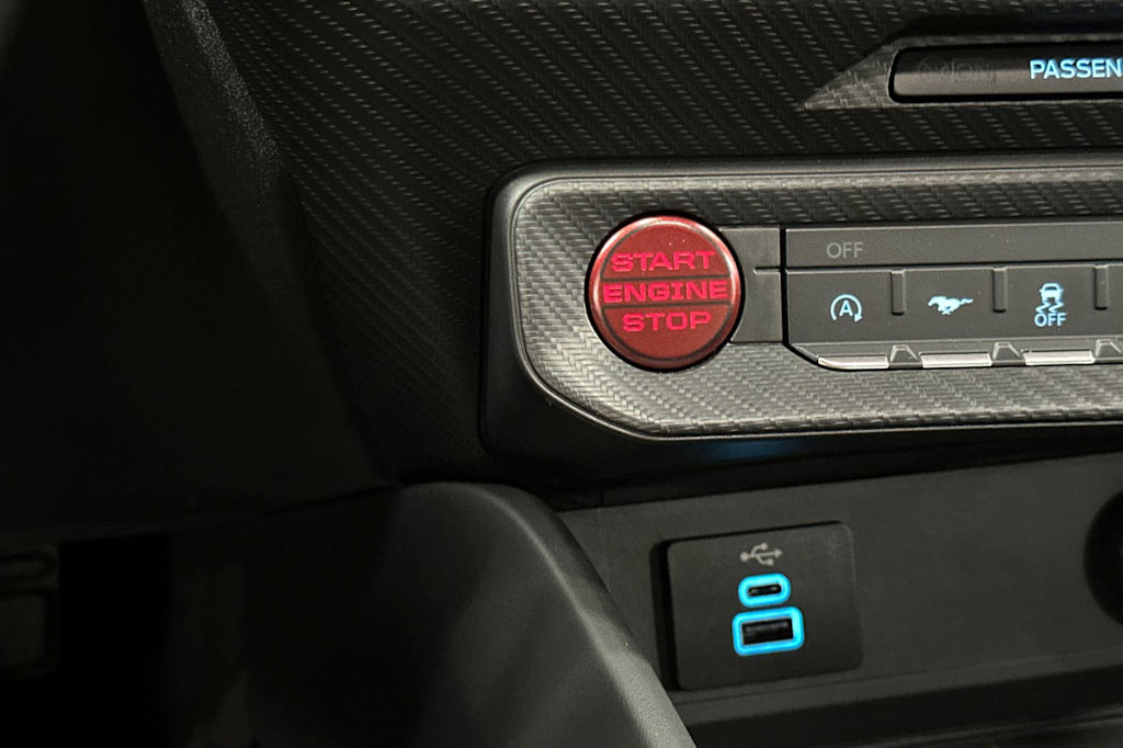 Thumbnail: 2025 Ford Mustang - 25