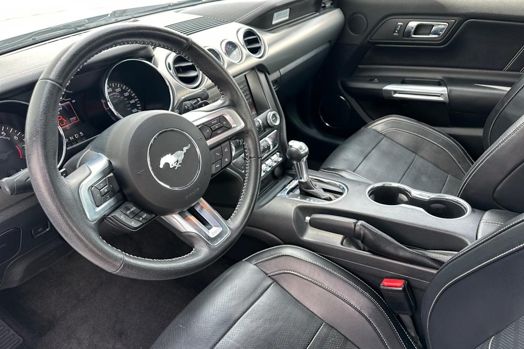 2015 Ford Mustang  8
