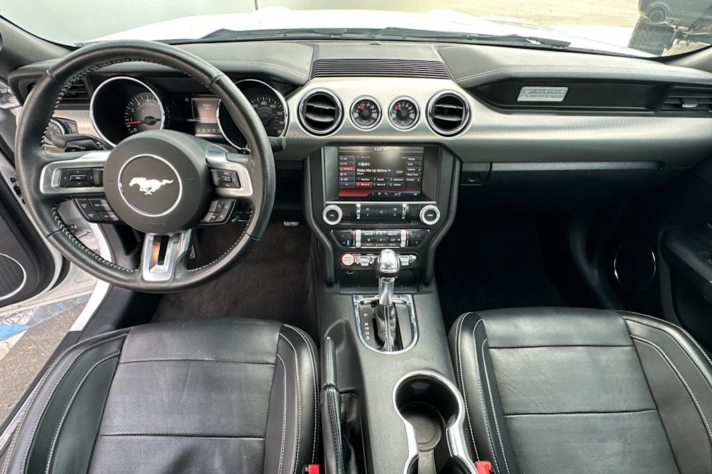 2015 Ford Mustang  2