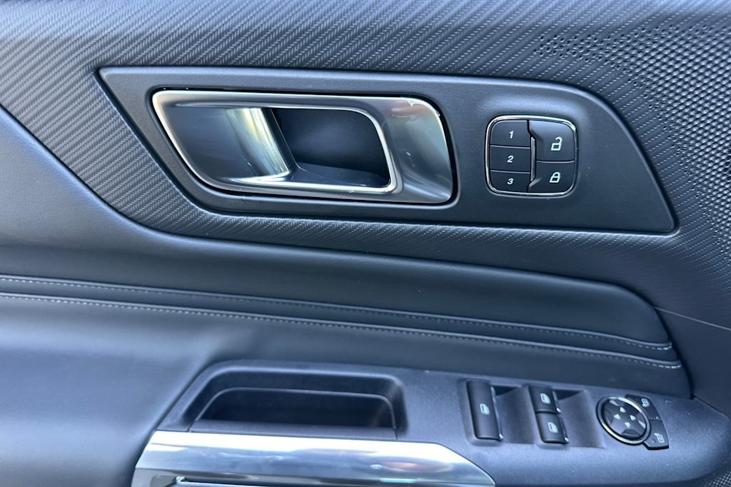 2025 Ford Mustang GT Premium 21