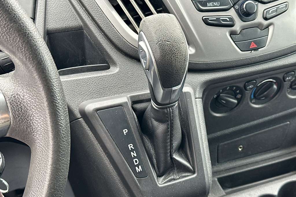 Thumbnail: 2017 Ford Transit Series - 16