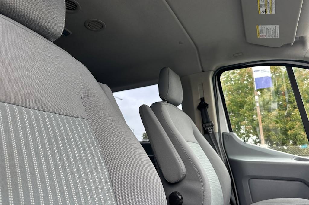 Thumbnail: 2017 Ford Transit Series - 11