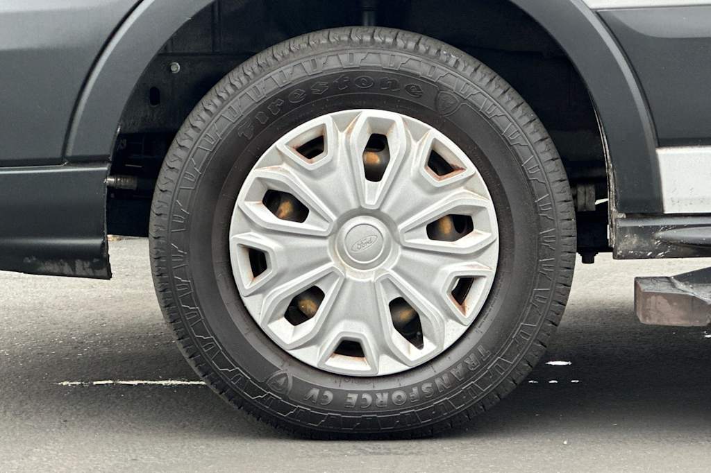 Thumbnail: 2017 Ford Transit Series - 8