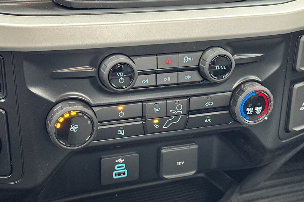 Thumbnail: 2026 Ford F-250 - 21