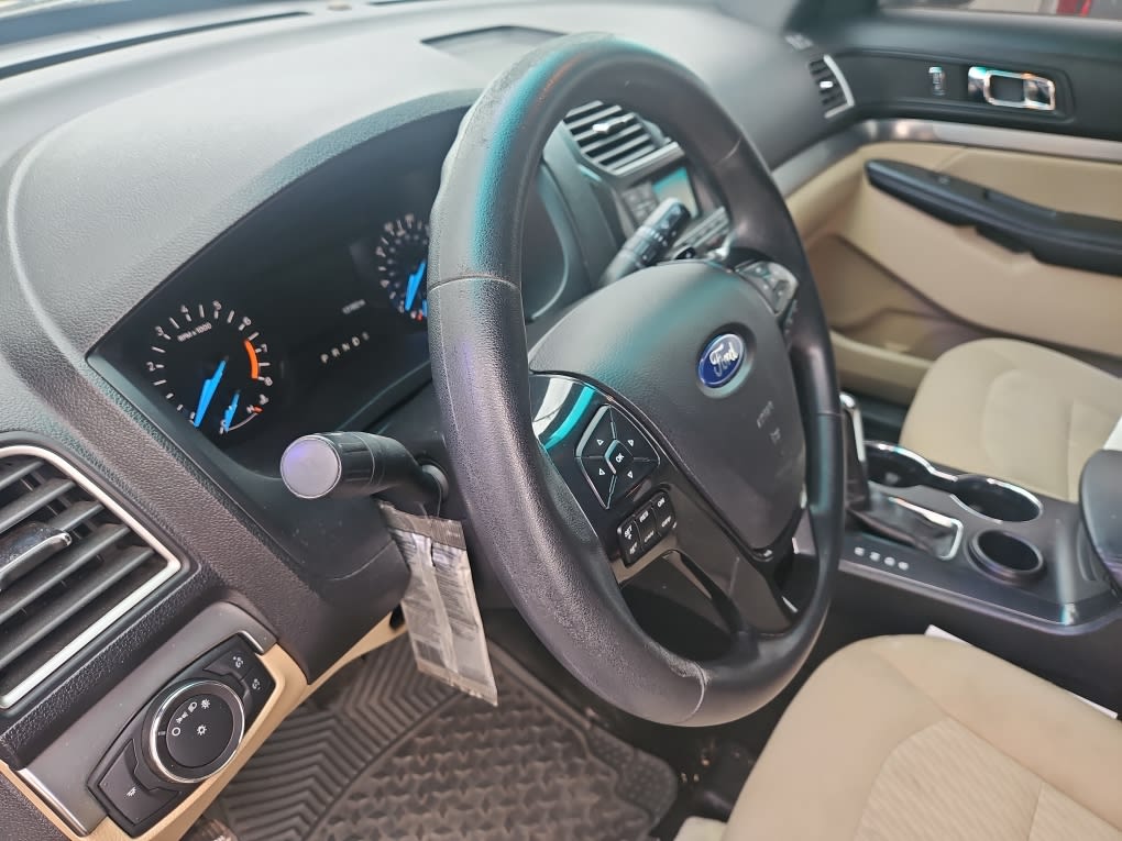 Thumbnail: 2016 Ford Explorer - 2