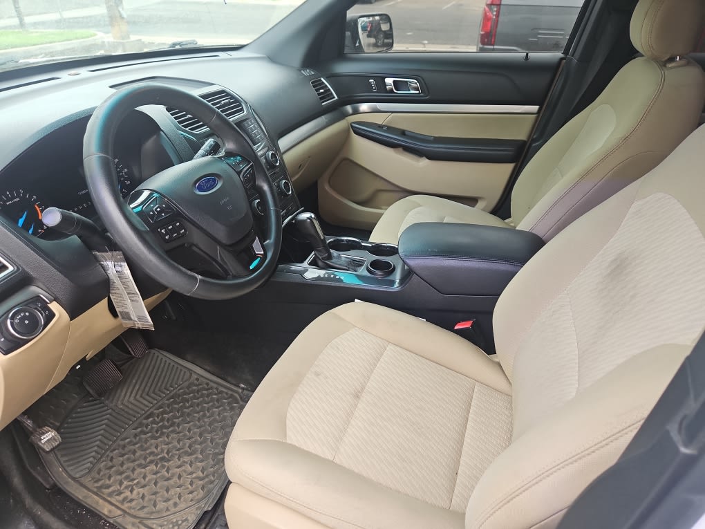 Thumbnail: 2016 Ford Explorer - 20