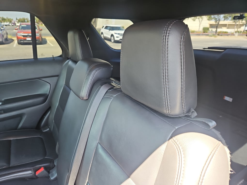 Thumbnail: 2015 Ford Explorer - 10