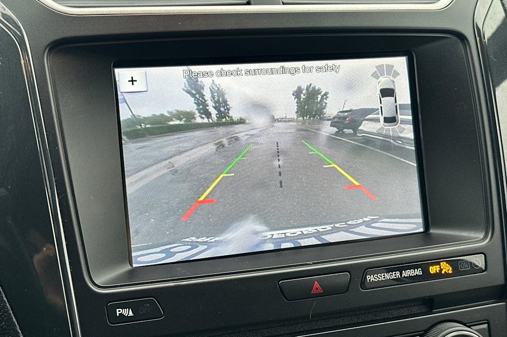 Thumbnail: 2018 Ford Explorer - 25