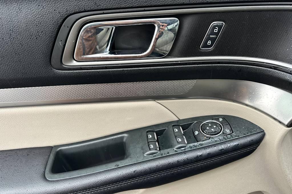 Thumbnail: 2018 Ford Explorer - 21