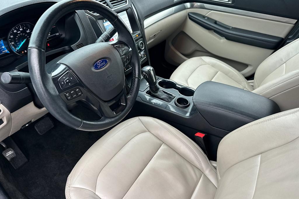 Thumbnail: 2018 Ford Explorer - 9