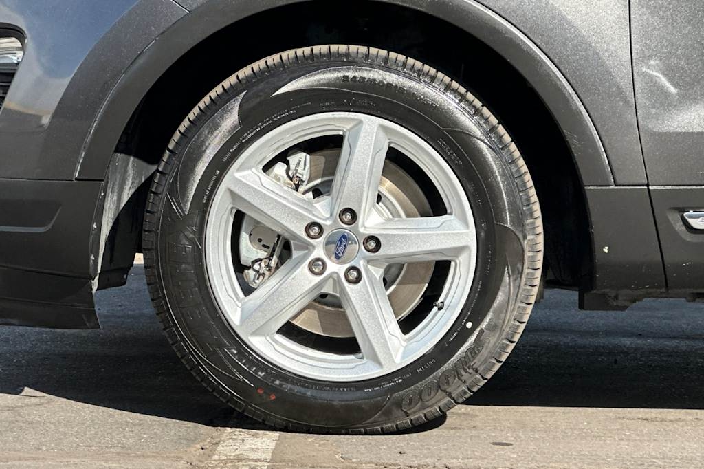 Thumbnail: 2018 Ford Explorer - 8