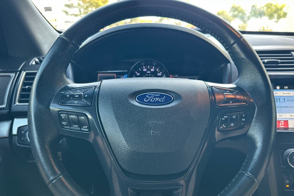 Thumbnail: 2018 Ford Explorer - 14