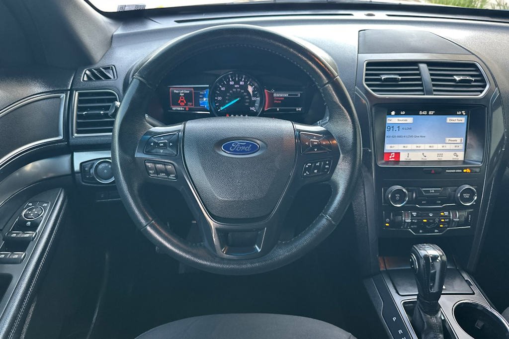 Thumbnail: 2018 Ford Explorer - 9