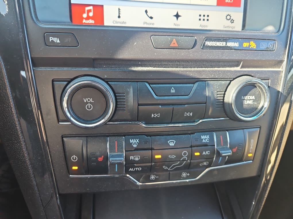 Thumbnail: 2017 Ford Explorer - 22