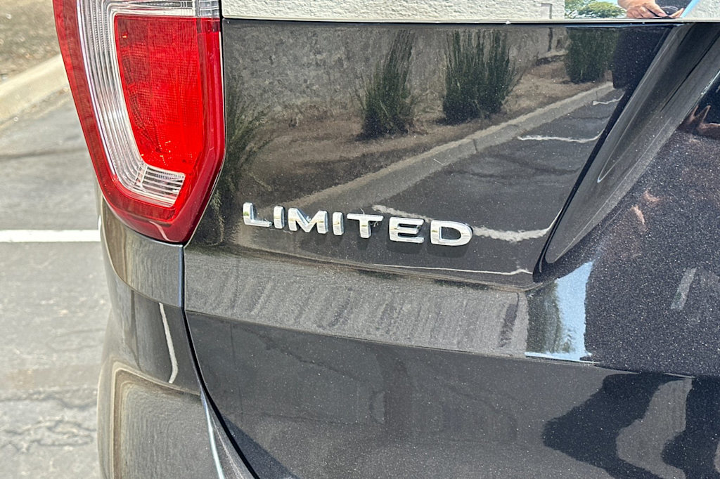Thumbnail: 2019 Ford Explorer - 7